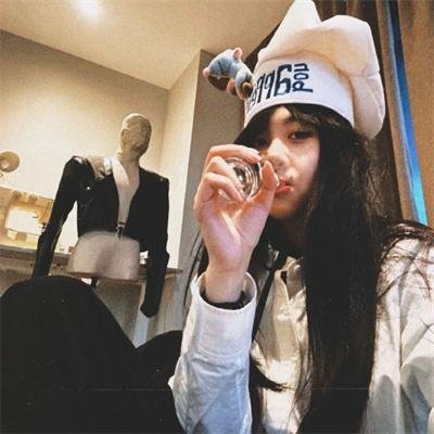 红衣情迷